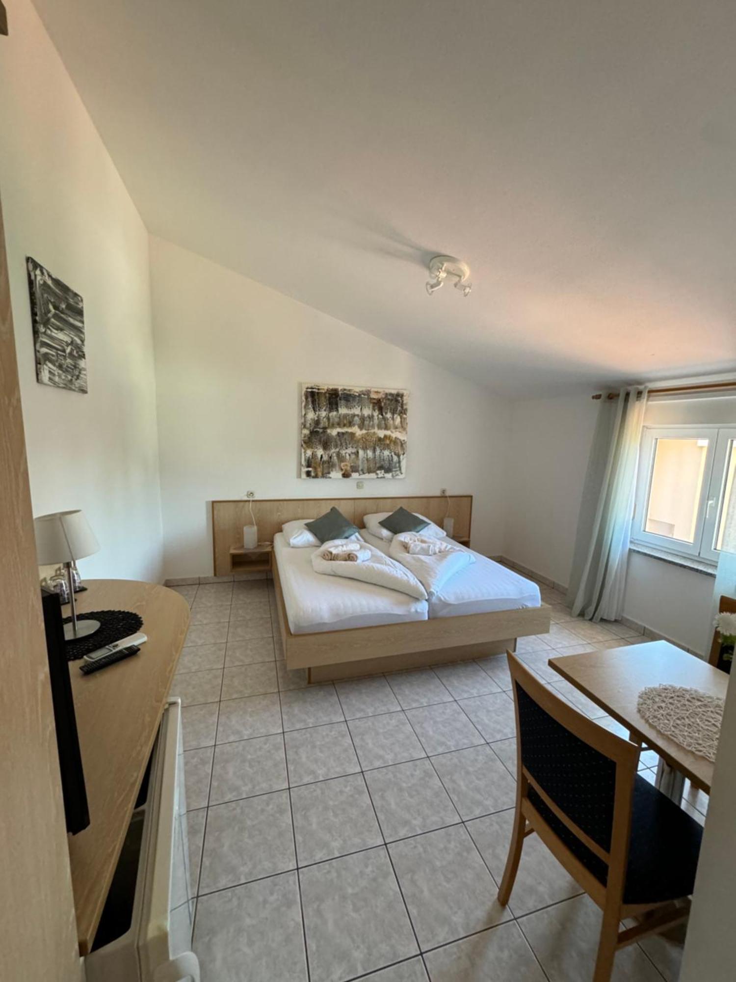 מדולין Villa Osipovica מראה חיצוני תמונה